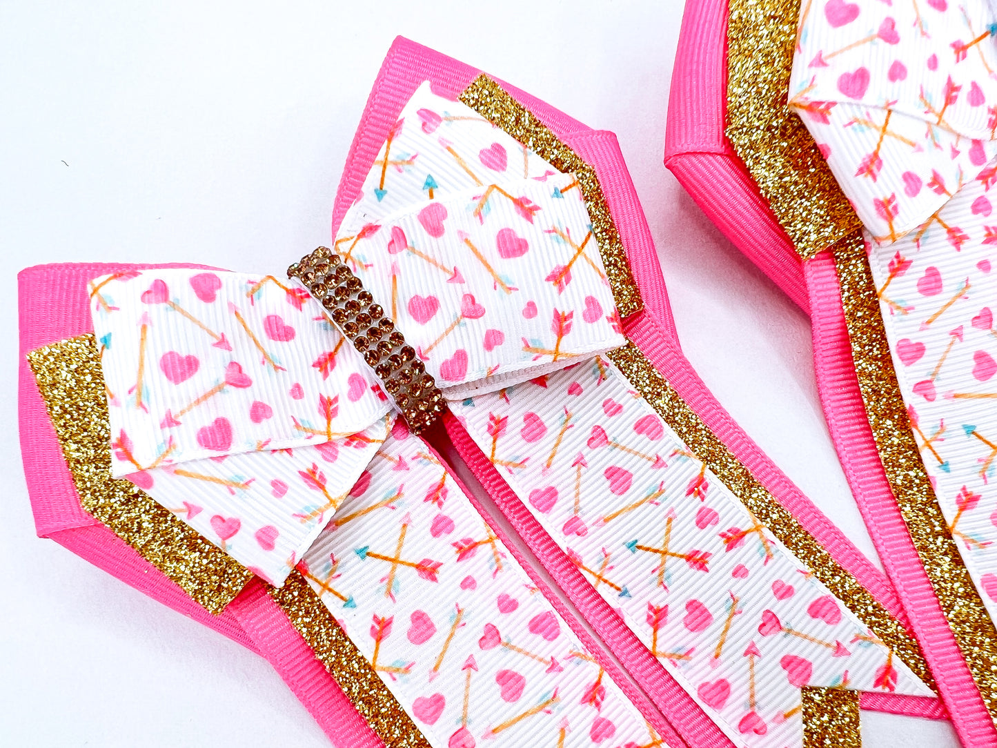 Cupid's Arrow (Gold Glitter) Horse Show Bows & Belt